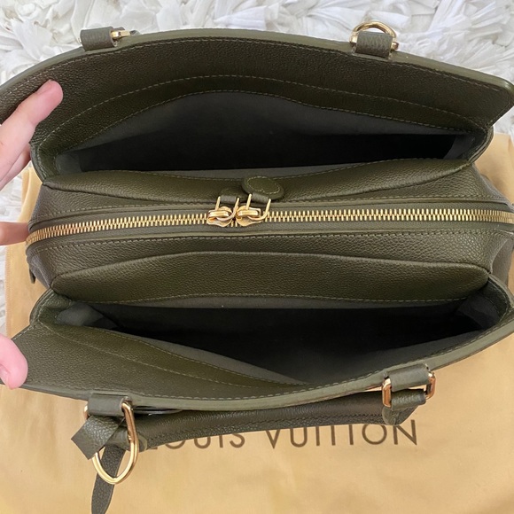 ❌SOLD❌ Louis Vuitton Vosges Mm - Picture 2 of 10